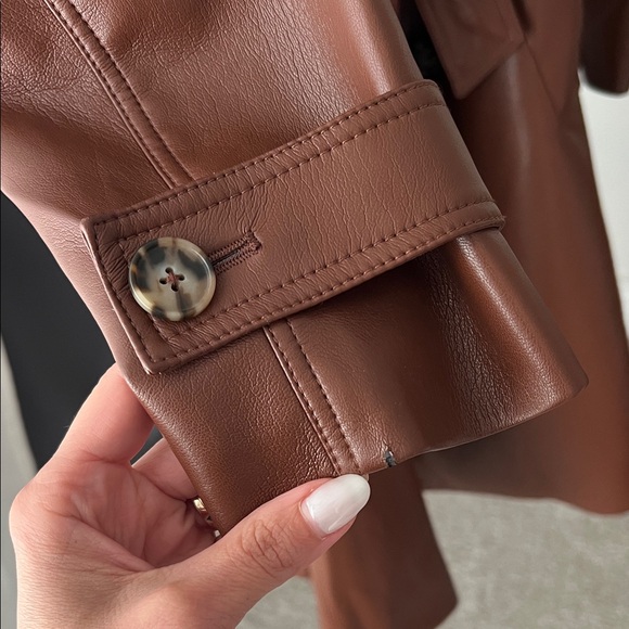 Babaton Tabloid Trench Coat - Picture 6 of 8